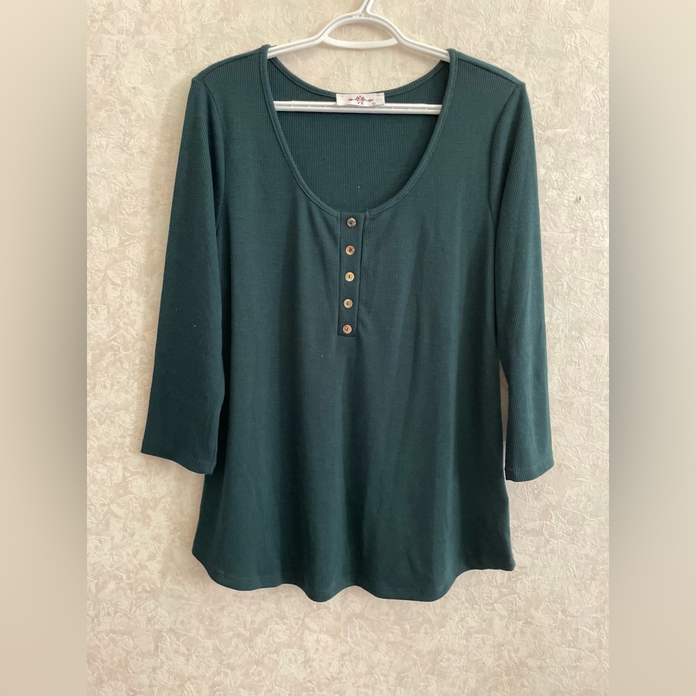R2 women's large green top